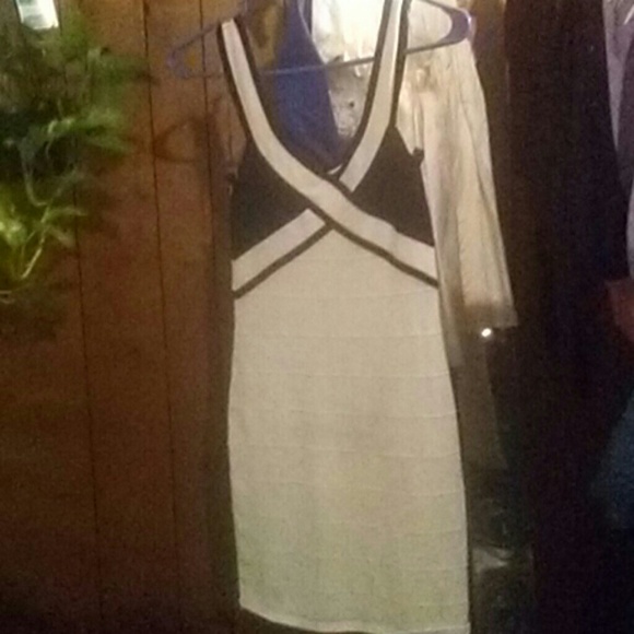 Hot dress - Picture 1 of 1